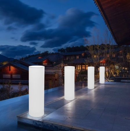 Светильник Цилиндр 30х180 питание от АКБ, RGB Светильник Цилиндр 30х180 питание от АКБ, RGB